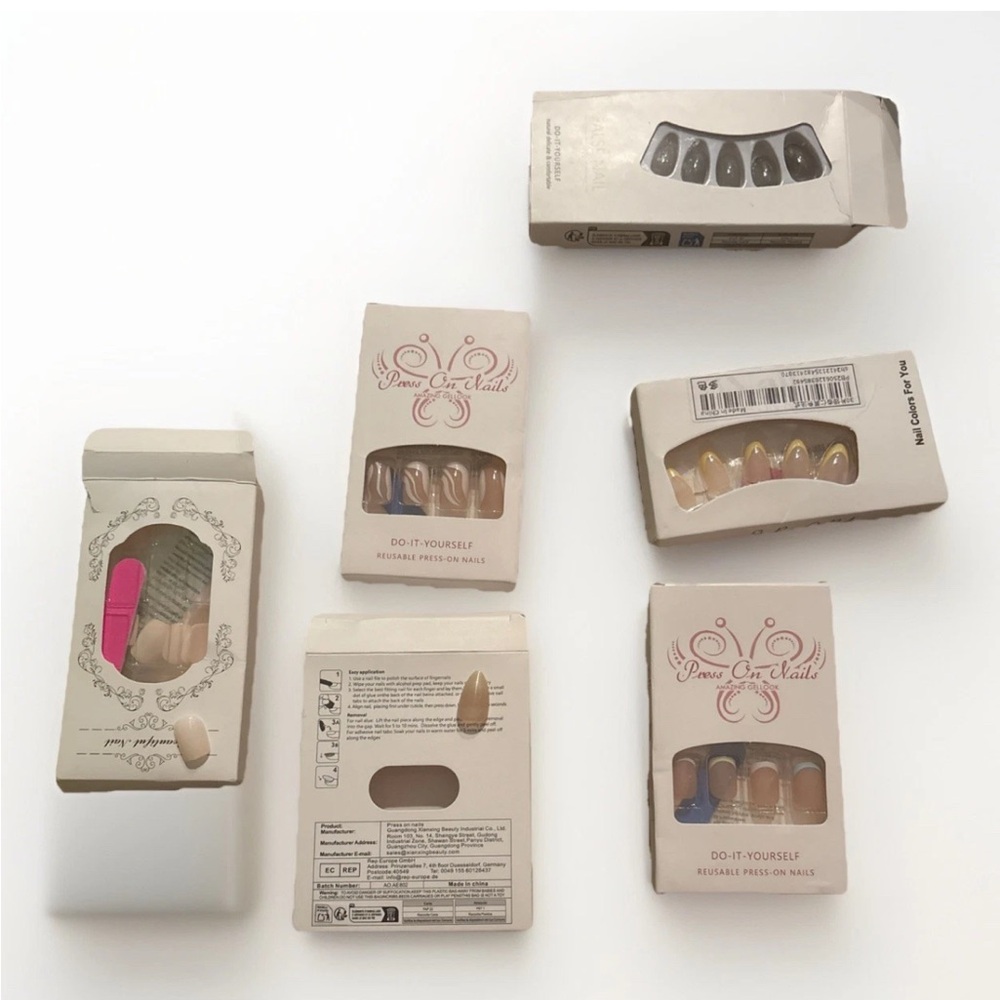 Set of 6 press on nails